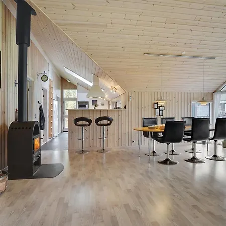 Hegge - 300m From The Sea By Interhome Bøtø By