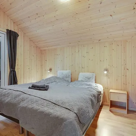 Hegge - 300m From The Sea By Interhome